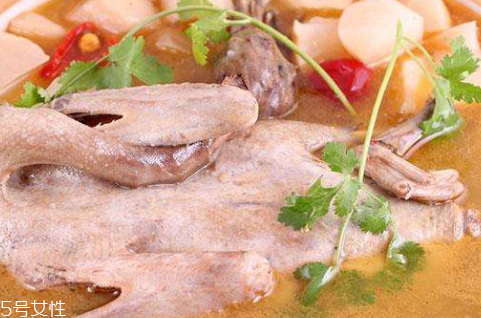 鴨湯是發(fā)物嗎 適宜人群 鴨湯是發(fā)物嗎 適宜人群