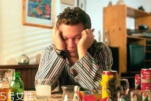 喝酒后想吐怎么辦？這3點可以緩解