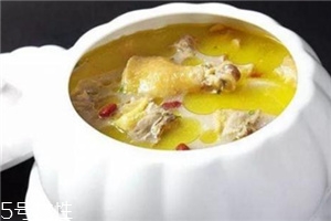 什么人不適合喝雞湯？雞湯雖好但這些人卻無(wú)福消受