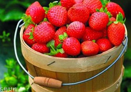 寶寶咳嗽可以吃草莓嗎？看是什么類型的咳嗽