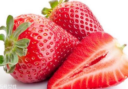 草莓和蝦能一起吃嗎？