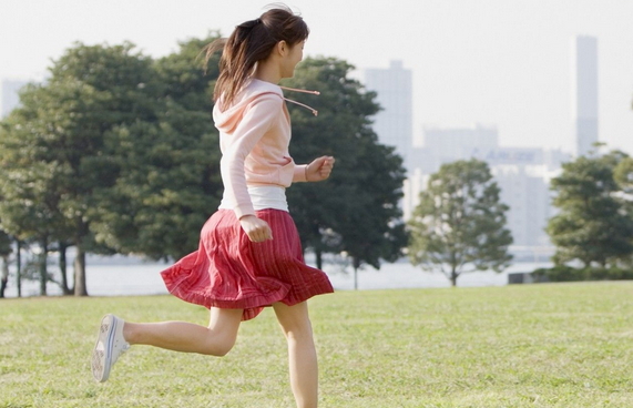 跑步對(duì)膝蓋有損傷嗎_跑步對(duì)膝蓋的影響 跑步對(duì)膝蓋有損傷嗎_跑步對(duì)膝蓋的影響