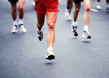 跑步對(duì)膝蓋有損傷嗎_跑步對(duì)膝蓋的影響 跑步對(duì)膝蓋有損傷嗎_跑步對(duì)膝蓋的影響