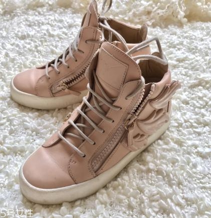 giuseppe zanotti是什么檔次？貴出天際的奢華典范