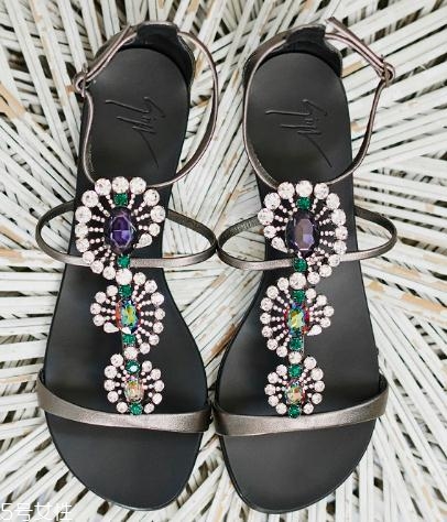 giuseppe zanotti是哪個國家的牌子？女明星的最愛