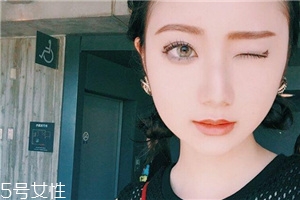 什么是折痕眼線？完整畫眼妝的順序