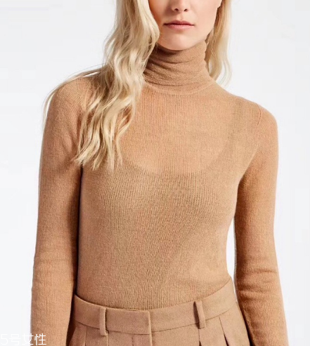 高領(lǐng)毛衣款式怎么挑選？這樣穿化身時尚通行證