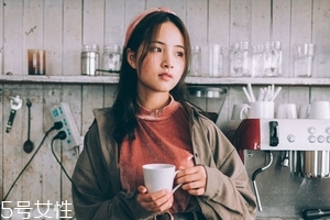 絲白祛斑軟膏多久見(jiàn)效？三個(gè)療程效果更佳