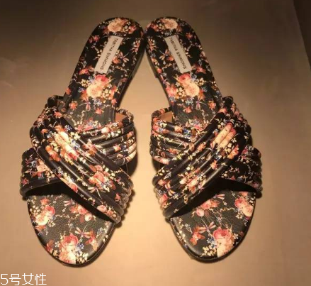 tabitha simmons鞋子多少錢？美到骨子里的高跟鞋