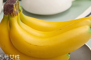 凍了的香蕉能吃嗎？可能出現(xiàn)舌頭發(fā)麻