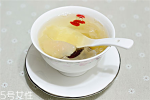 蒸梨可以治感冒嗎？梨怎么吃治感冒？