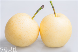 睡覺前多久吃梨比較好？睡覺前吃梨有什么好處？