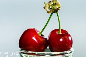 車厘子可以用熱水泡嗎？清洗方法介紹