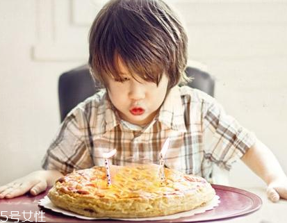 過(guò)年怎么吃不會(huì)胖？減肥族春節(jié)這樣吃