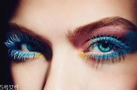 眼線筆暈妝怎么辦？眼線暈色處理方法