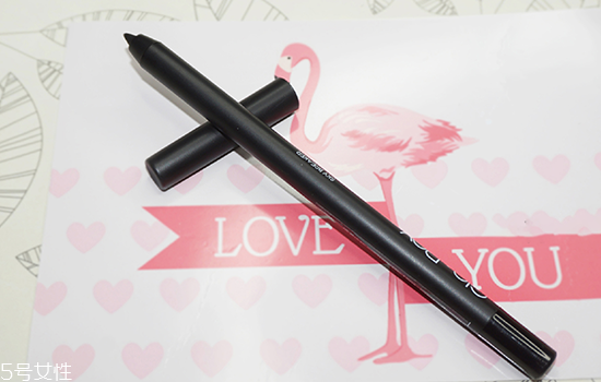 內(nèi)雙用眼線筆還是眼線液好？好用眼線筆推薦