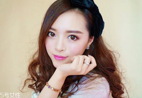 眼線筆暈妝怎么辦？眼線暈色處理方法