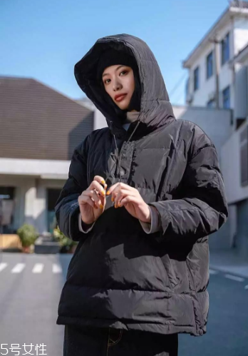 羽絨服怎么穿顯高？這個冬天溫暖不減造型
