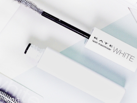 睫毛打底膏怎么用？涂睫毛膏先打底