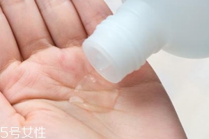 所有的爽膚水都能敷水膜嗎？這4種不適合