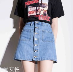 牛仔裙配什么顏色絲襪？牛仔裙搭配排雷