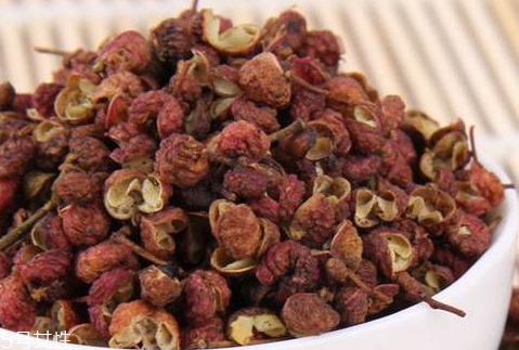 花椒長蟲怎么處理 殺蟲是關(guān)鍵 花椒長蟲怎么處理 殺蟲是關(guān)鍵