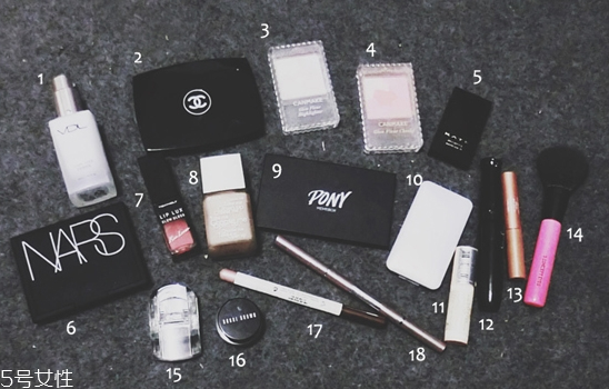 桃花妝的具體畫法步驟 新年脫單桃花妝畫法 桃花妝的具體畫法步驟 新年脫單桃花妝畫法