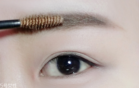 桃花妝的具體畫法步驟 新年脫單桃花妝畫法 桃花妝的具體畫法步驟 新年脫單桃花妝畫法