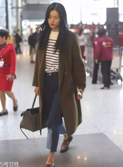 長(zhǎng)款大衣搭配什么鞋子？這樣穿氣場(chǎng)兩米八
