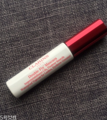 睫毛雨衣的作用 讓睫毛不暈妝的法寶 睫毛雨衣的作用 讓睫毛不暈妝的法寶