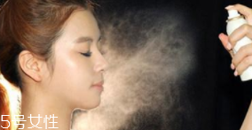 防曬噴霧為什么用得那么快？噴夠多才有用