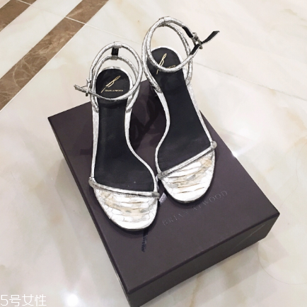 brian atwood是什么牌子？腳尖上的浪漫氣息