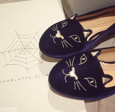 charlotte olympia貓咪鞋多少錢？平底鞋中的萌貨代表