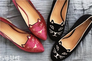 charlotte olympia貓咪鞋多少錢？平底鞋中的萌貨代表