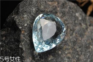 海藍(lán)寶是幾月生辰石？來自大海的生辰祝福