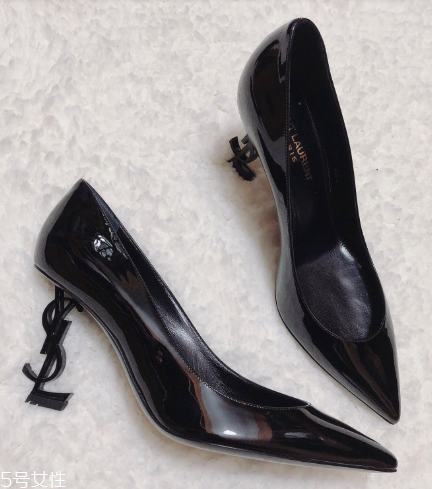 圣羅蘭鞋子怎么樣？穿上它你就是女王
