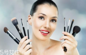 化妝小白需要哪些工具？這11種必須要有