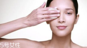 卸妝必備工具有哪些？這3種缺一不可