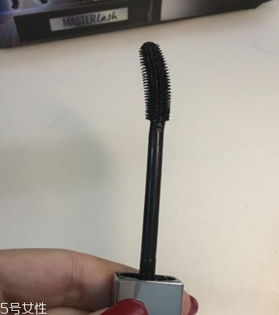 美寶蓮彎彎睫毛膏多少錢？美寶蓮重新定義睫毛膏