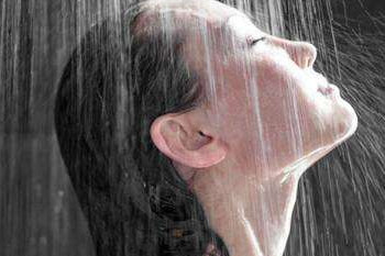 冬天多久洗一次澡最科學(xué)？頻繁洗澡危害大