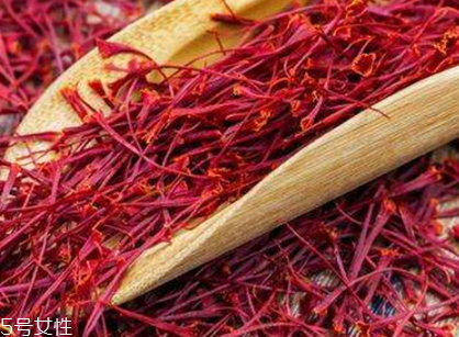 女生能用藏紅花泡腳嗎？經(jīng)期和妊娠期不能使用