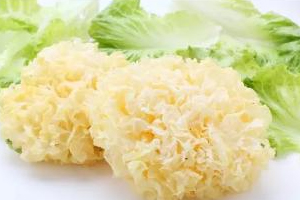 銀耳有什么功效？冬天喝它堪比參湯