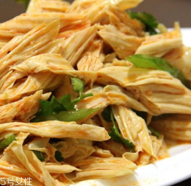 豆皮的營養(yǎng)價值 豆皮的功效作用 豆皮的營養(yǎng)價值 豆皮的功效作用