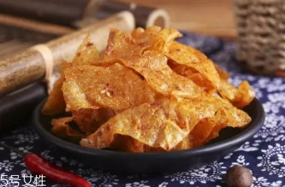 豆皮的營養(yǎng)價值 豆皮的功效作用 豆皮的營養(yǎng)價值 豆皮的功效作用