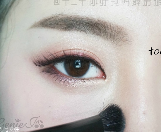 桃花眼妝容好看嗎？桃花眼妝容教程