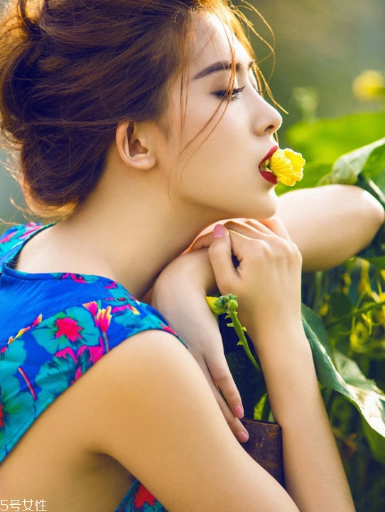 眼影怎么畫會自然好看？眼影顏色這樣搭配最好看