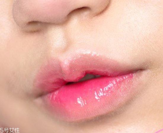 桃花眼妝容好看嗎？桃花眼妝容教程