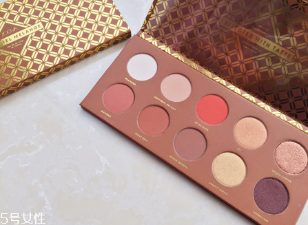 zoeva眼影盤怎么樣？買了不后悔