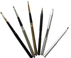 如何清洗化妝刷？眼影刷的選擇與使用方法