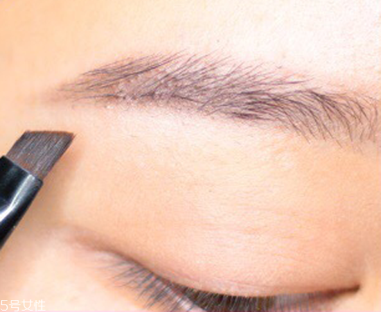 桃花眼妝容好看嗎？桃花眼妝容教程